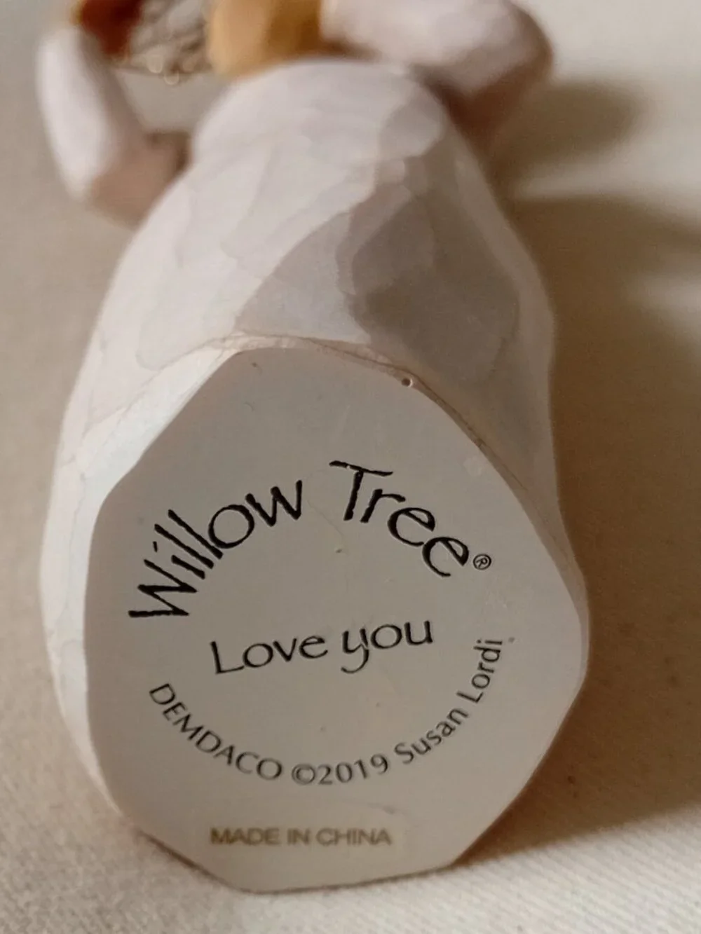 WILLOW TREE 'Love You' Figurine by Susan Lordi NEW - Picture 7 of 11